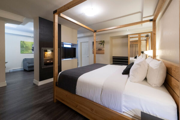 Chambre de l’Hôtel et Suites Le Dauphin, à Drummondville